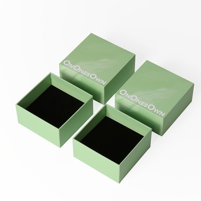 acheter Logo personnalisé Boîte cadeau en papier rigide en carton et bijoux avec couvercle et fond de mousse online manufacture